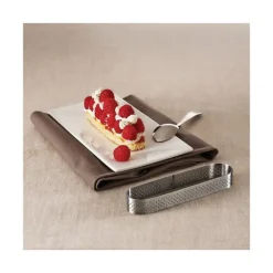 Cercle À Patisserie*DE BUYER Cercle perforé forme Oblong 14,5 x 3,5 cm de L'école Valrhona par