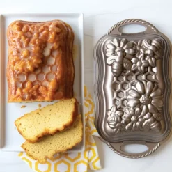 Moule Anti-adhésif|Moules À Gâteaux*NORDIC WARE Moule à Cake Fleurs et Abeilles Toffee